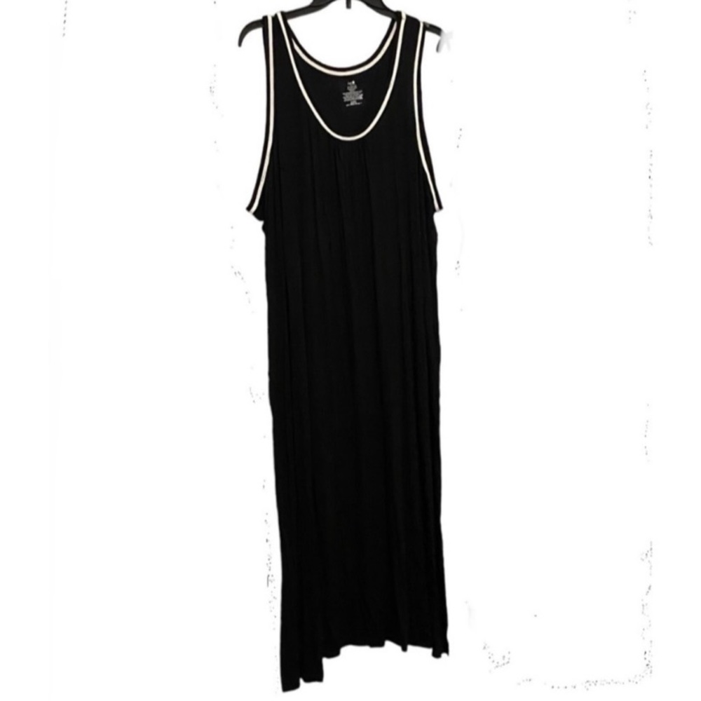 SECRET TREASURES 4 Piece Bundle of Midi gowns - Picture 2 of 5